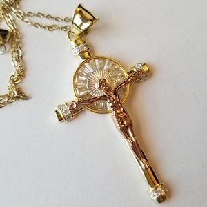 ❗Rose Gold Jesus Cross Necklace with Rhinestone Detail❗